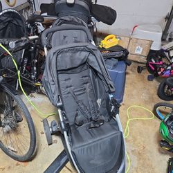 Britax B-Lively Stroller