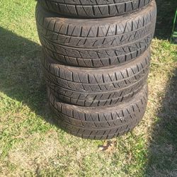 Fuzion Tires 225/40R18