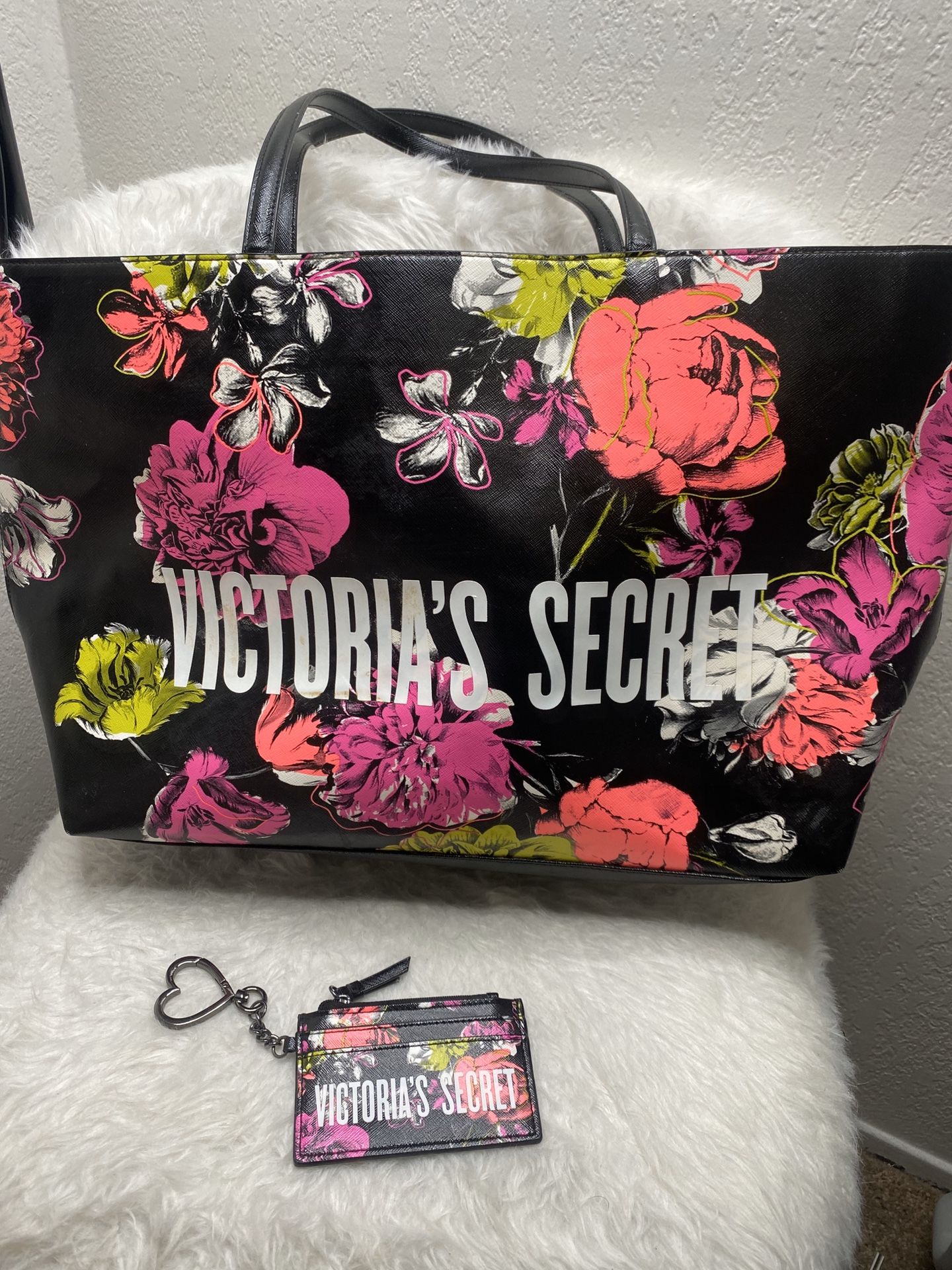 Victoria’s Secret tote bag & card case