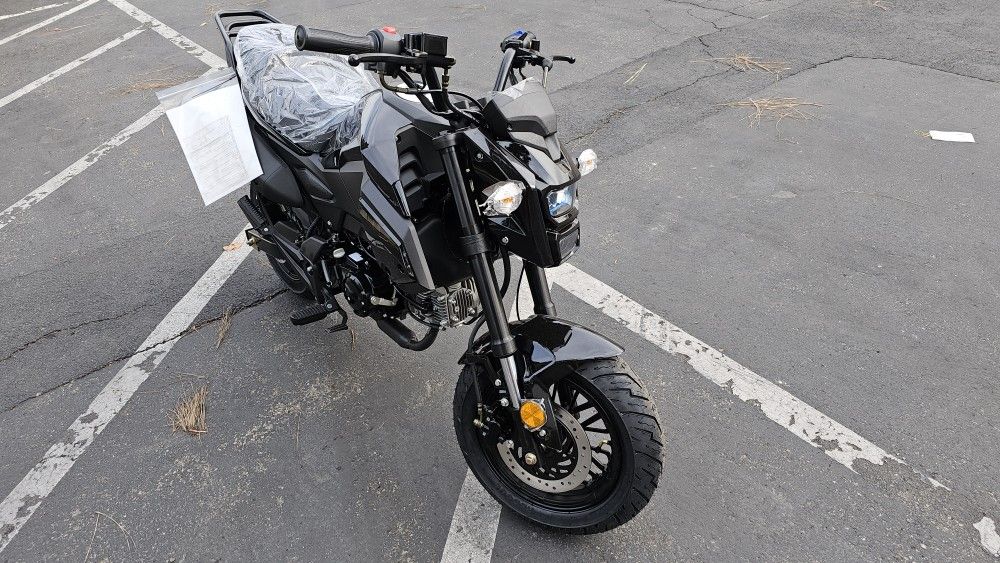 New Boom Vader Street Bike 1,799 for Sale in Santa Ana, CA OfferUp