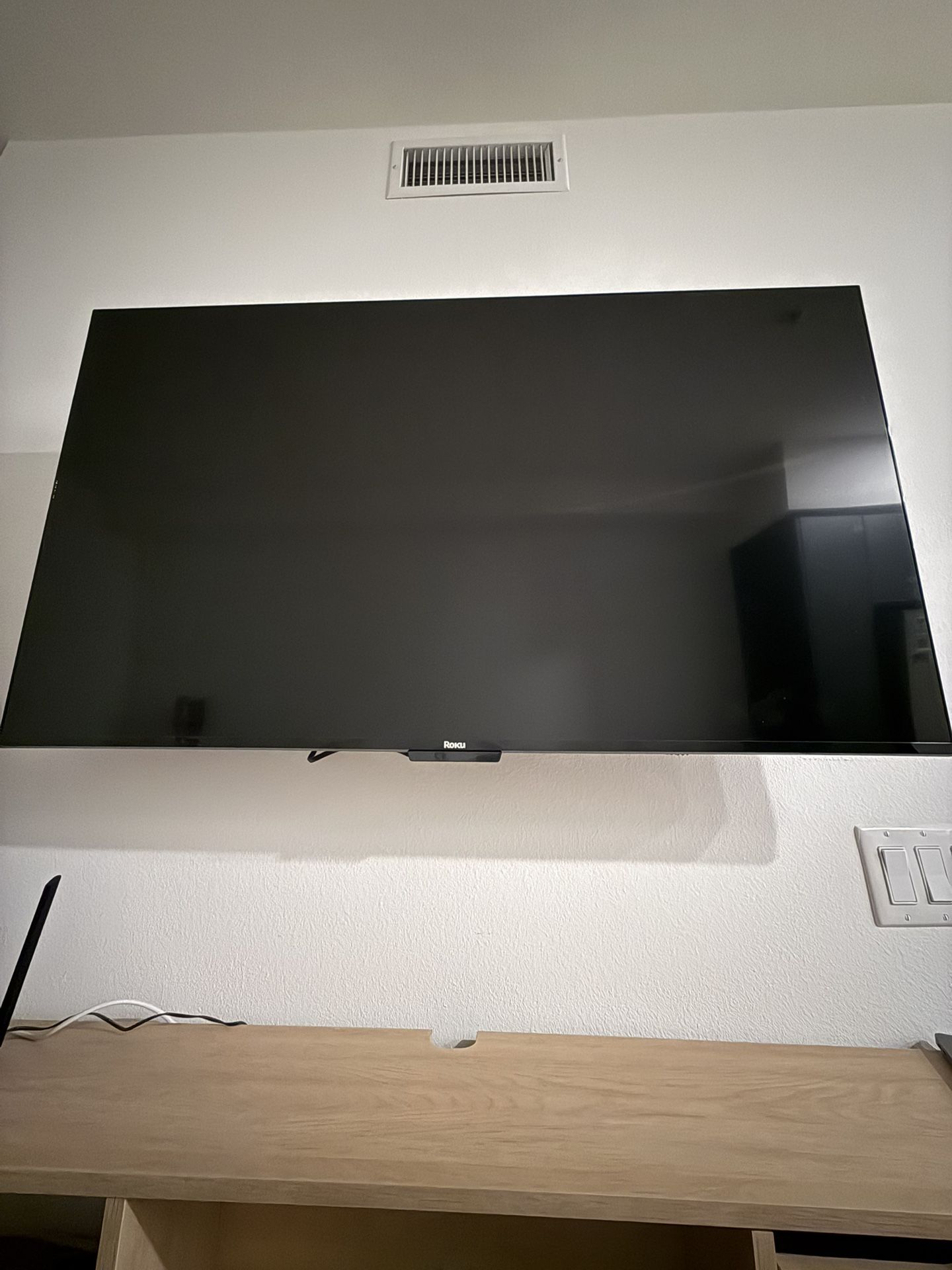 Used Roku Tv Roku 50’ TV for Sale in Los Angeles, CA - OfferUp