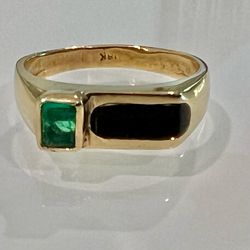 💚 18KT Yellow Gold Emerald & Black Enamel Ring