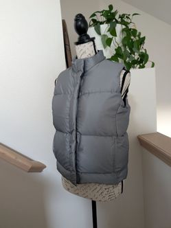 NWT Gap 1999 Warmest Vest - Gray, Small