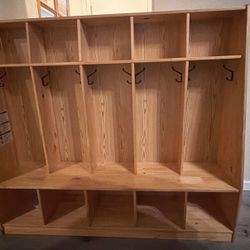 Amazon Coat Locker for 5 w/bench 