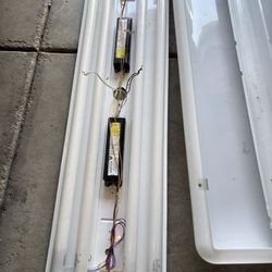 Fluorescent Light Fixture