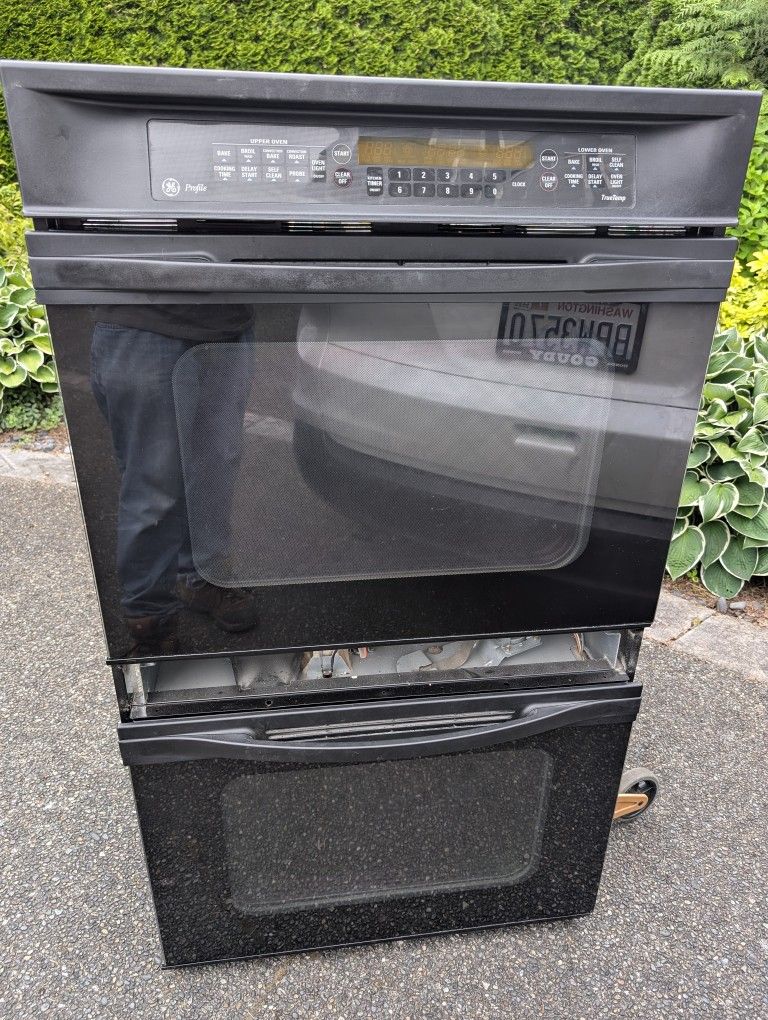 Ge Profile Double Oven Hardly Used Great Condition Black