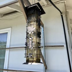 Bird Feeder ( Squirrel Proof,Metal Mesh for Outdoors Hanging) -Finch C