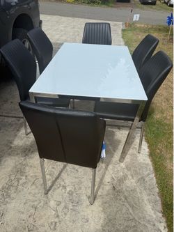 Frosted Glass table and 6 chairs,
