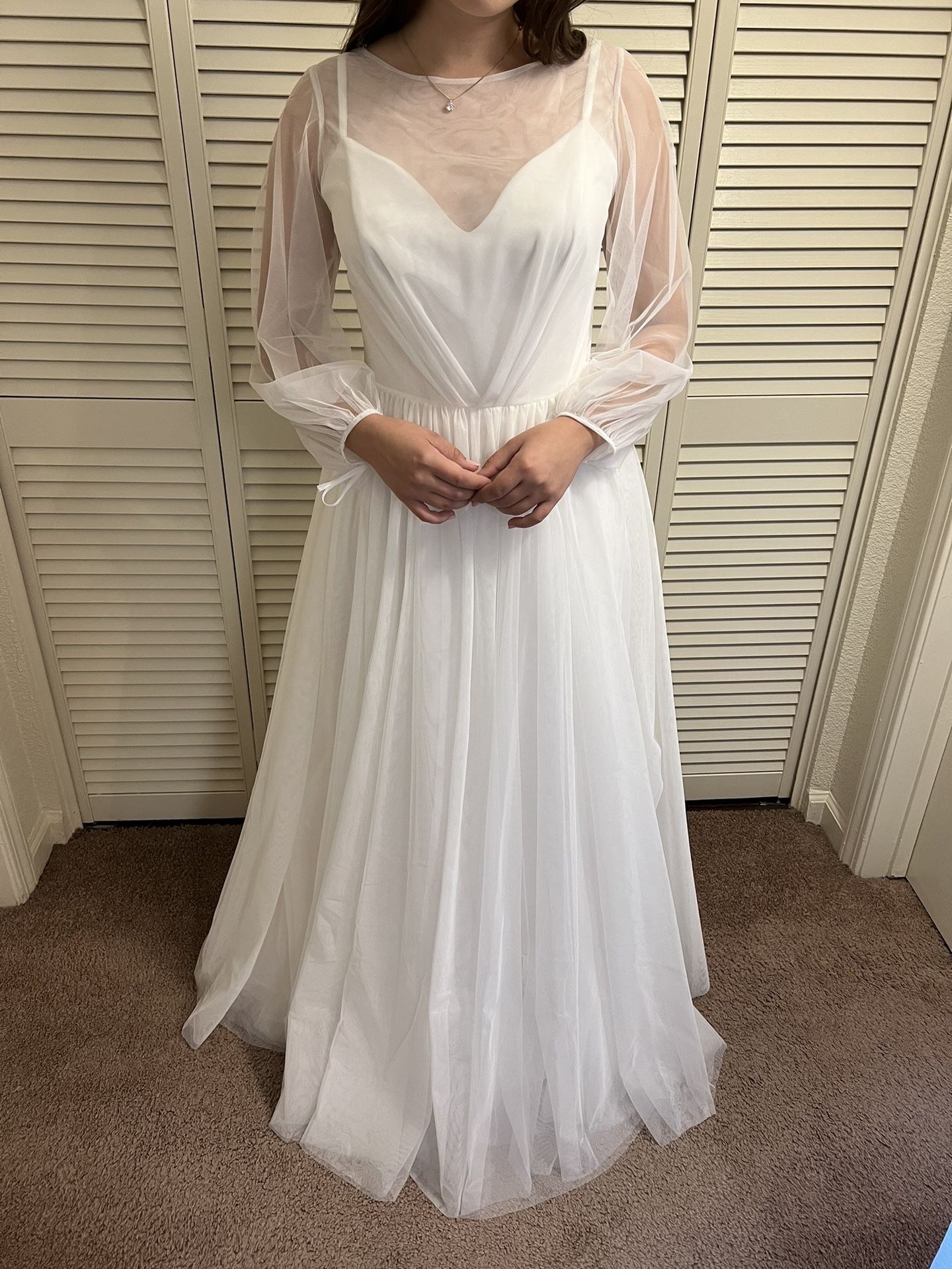 New Wedding Gown Dress  Sz Small/ Medium