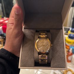 Burberry Gold Watch 