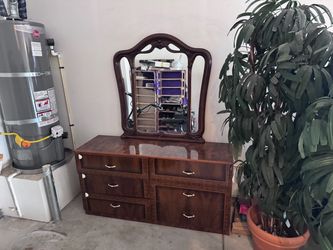 Vintage Style 6-Drawer Dresser with Mirror