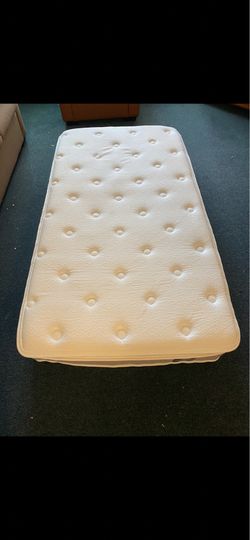 Hybrid twin mattress!