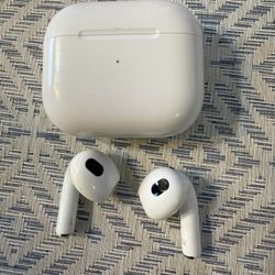 **PENDING** AirPods 3rd Generation Works Great!