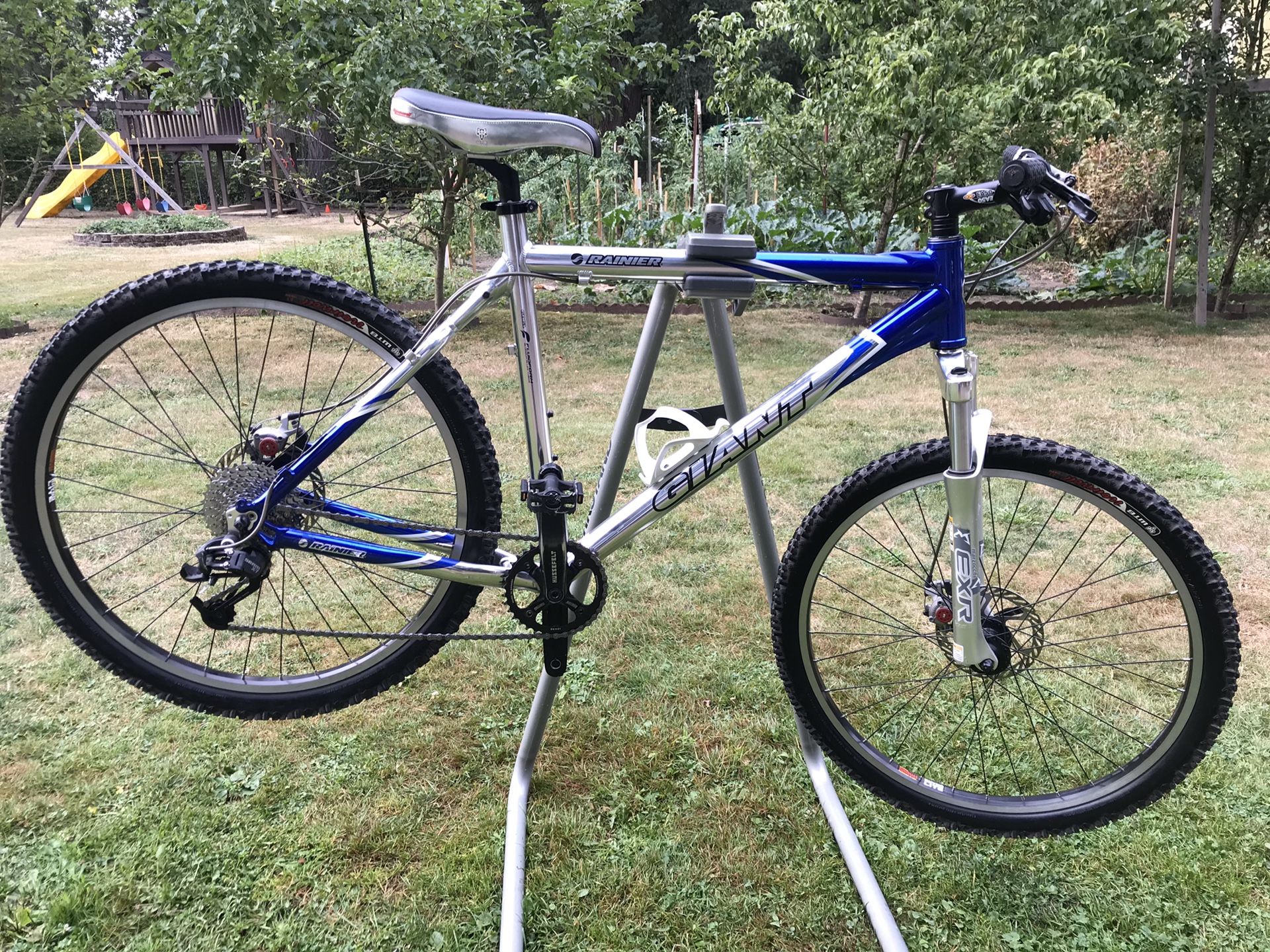 Giant Rainier Large Mountain bike for Sale in Kent, WA OfferUp