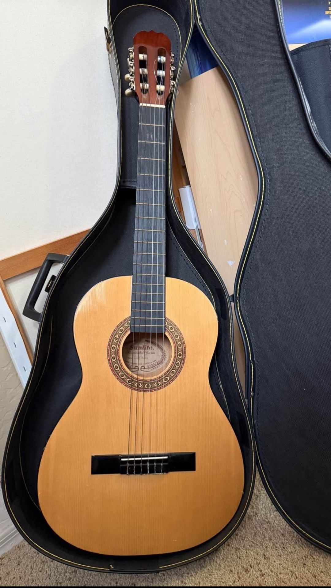 Sunlite acoustic beginner guitar