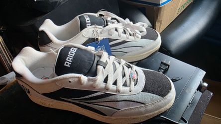 Men's Reebok Shoes Size 12 - Raiders Colors