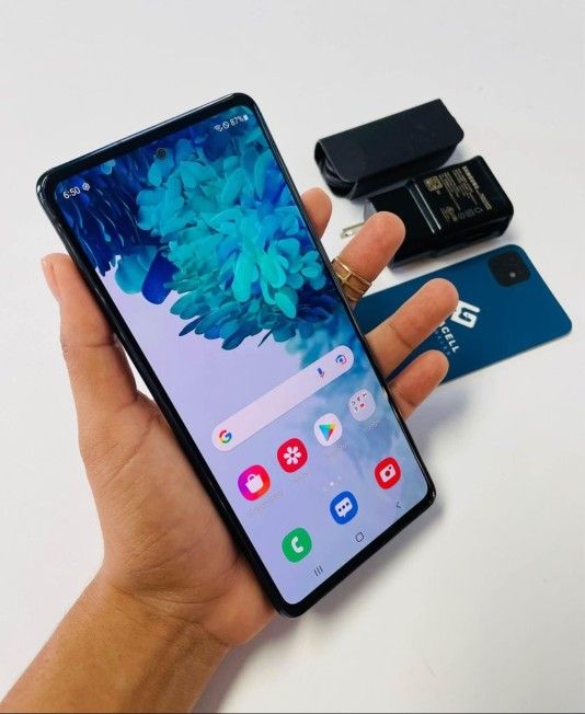 Samsung Galaxy S20FE,  Factory Unlocked,  Excellent Condition