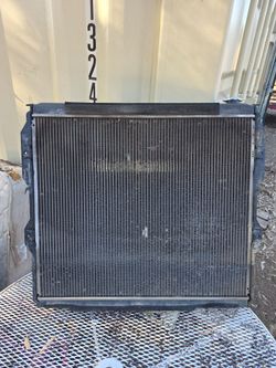 stock radiator out toyota sequoia 2004