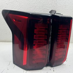 2021 2022 2023 KIA SORENTO LEFT HALOGEN TAIL LIGHT OEM