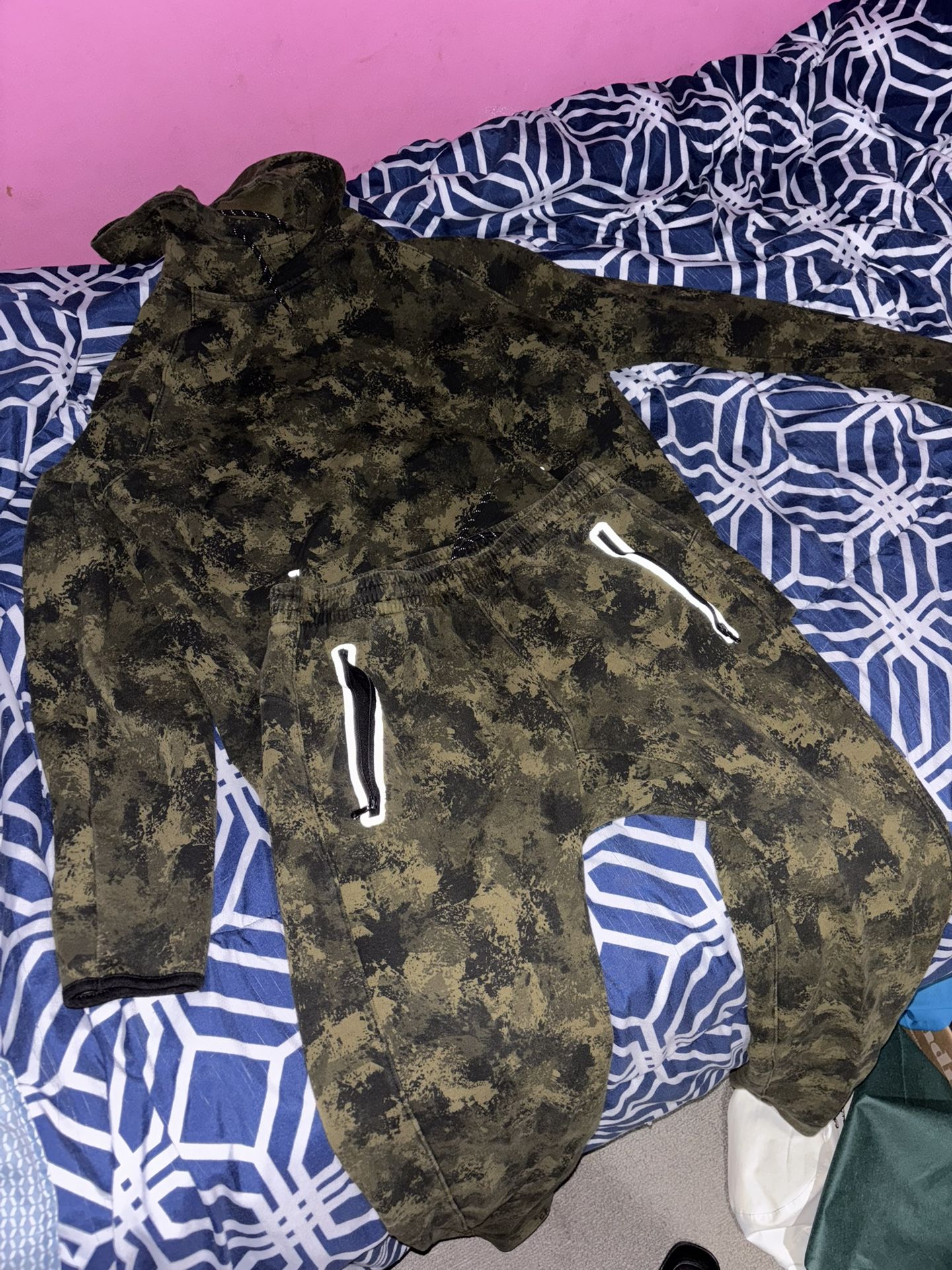 Old Navy Camo Hoodie & Joggers Set