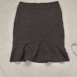 Flattering Mermaid Skirt – Office Style – Elegant Fit – Size S/M 