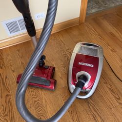 Oreck Canister Vacuum Cleaner With 12 Bags