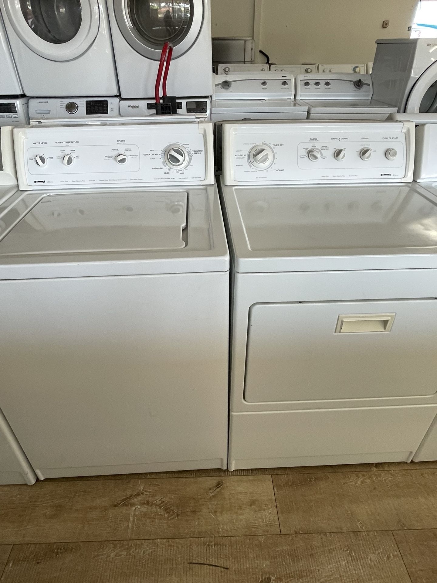 Kenmore Gas Dryer And Washer Set In Excellent Condition