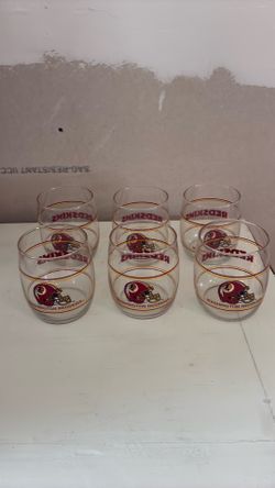 Vintage Washington Redskins glasses(6)