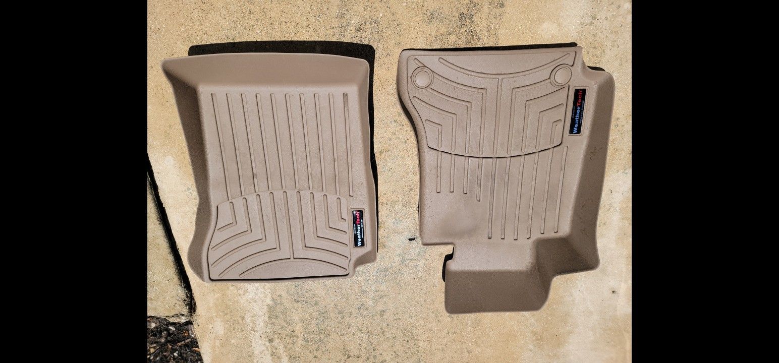 2012 - 2014 Mercedes C300 - WeatherTech Front Floormats
