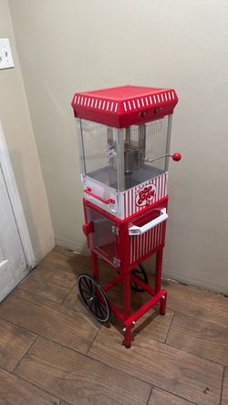 Popcorn machine 🍿