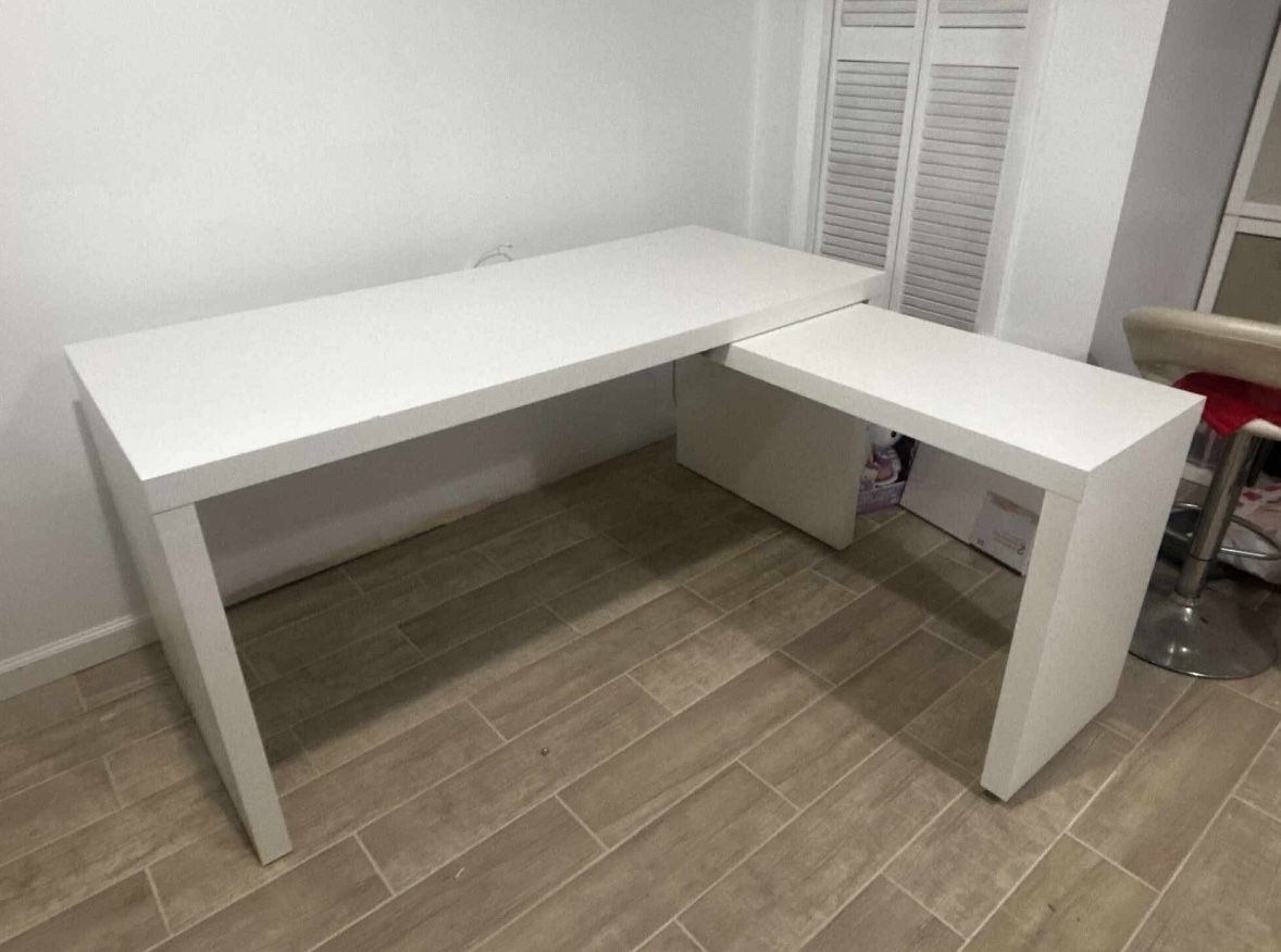 IKEA Malm Pull Out Desk/Vanity