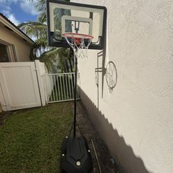 Basketball Hoop! Medium! $65 OBO
