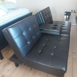 FUTON BED