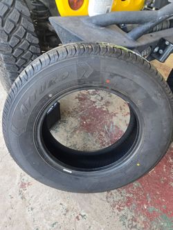 Atturo 235/65R17  Tire