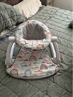 Sit-Me-Up floor seat