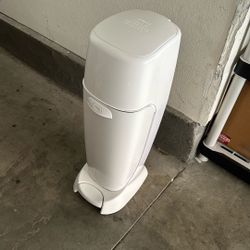 Diaper Genie 