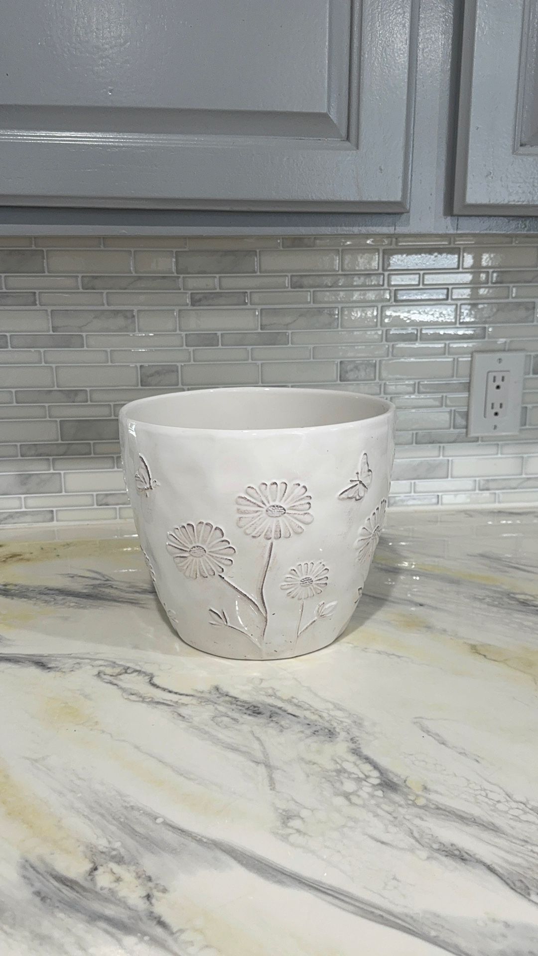 White Flower Pot