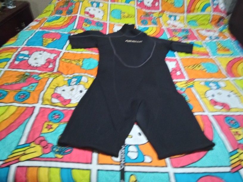 Akona Adventure Gear Surf Suite Size Medium Adult