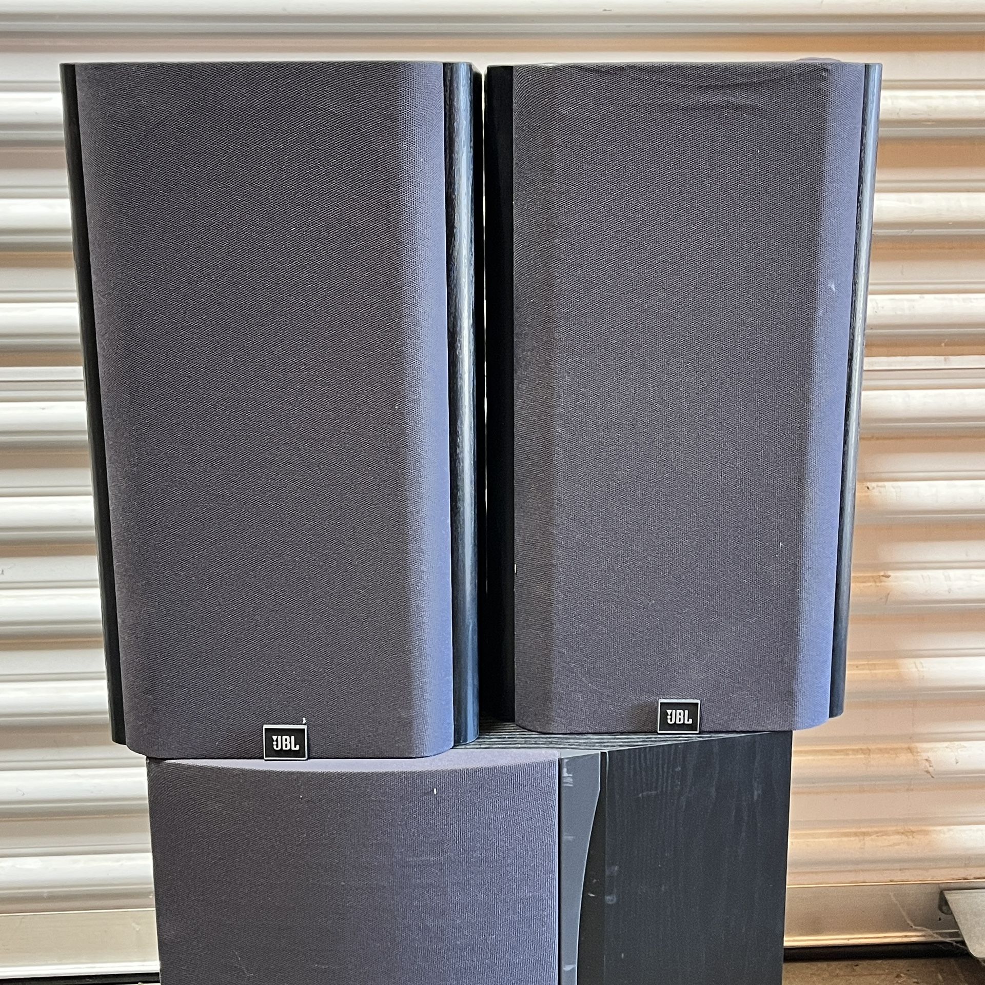 JBL Bookshelf Thx Certified Speakers