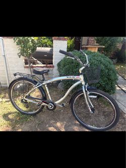 29” Genesis GX 7 beach cruiser bike in good shape