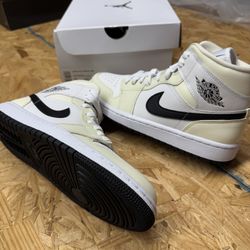 Brand new ✅🔥Nike Air Jordan 1 Mid ‘Coconut Milk’ - *IN HAND* size 6w, 8w, 8.5w