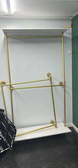 Wall closet
