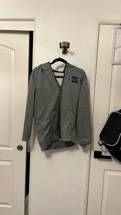 Under Armor Sweater 