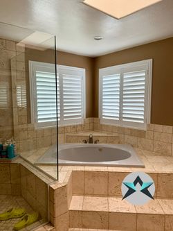 Interior Wood Shutters- Custom, Plantation, Professional Installation, Licensed Company, Window Treatments & Coverings, Persianas De Madera, Espanol