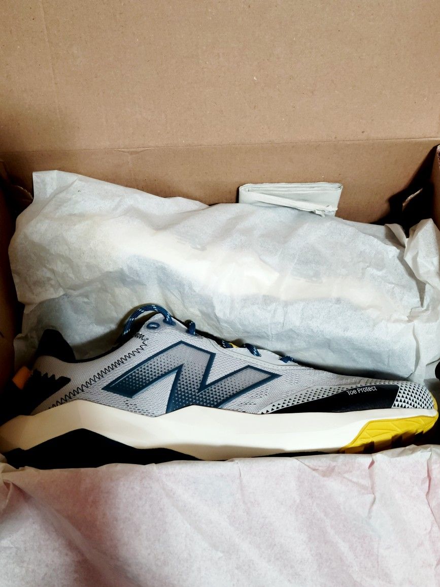 Men's New Balance Dynasoft Nitrel V6 Size 11