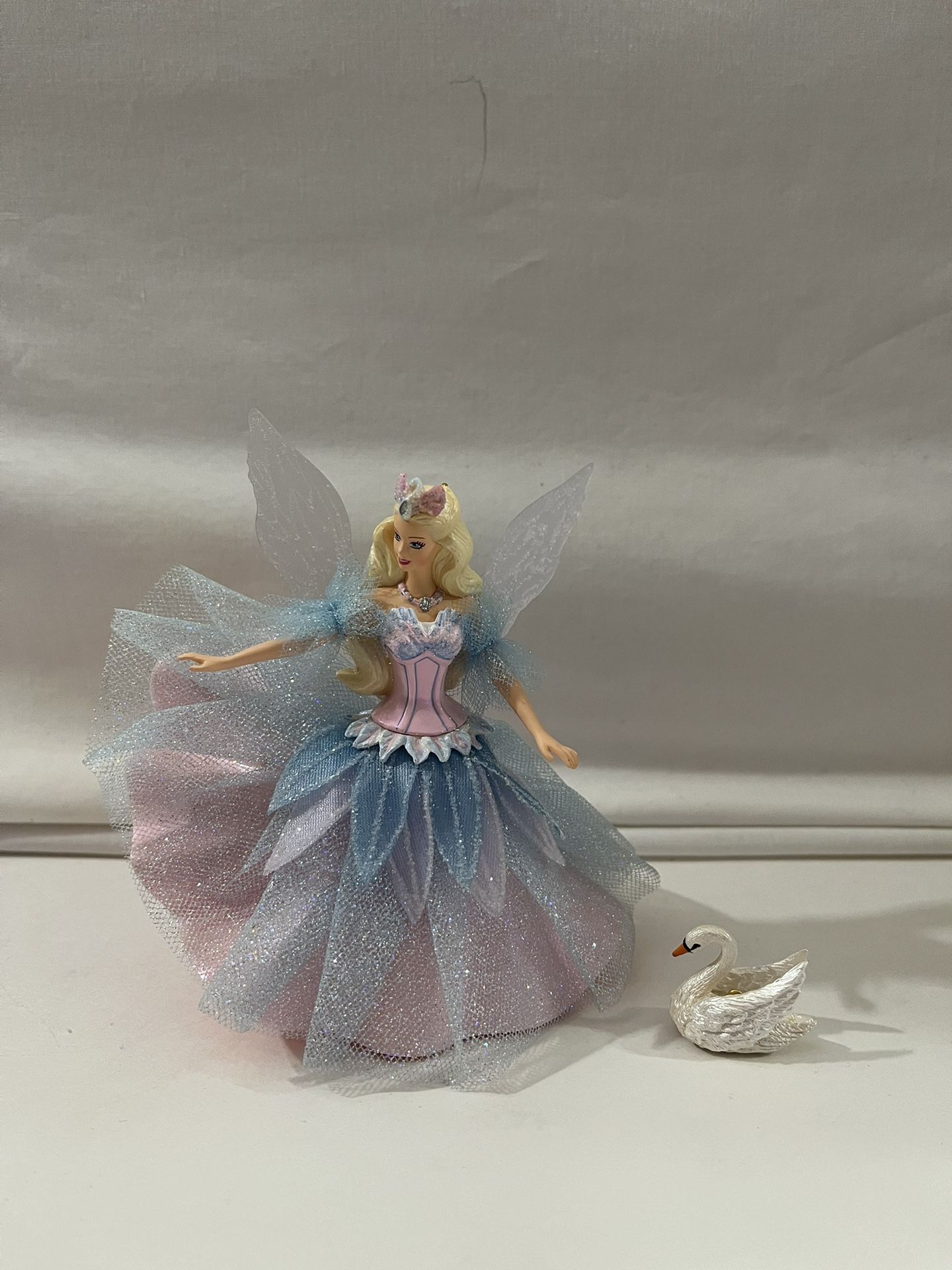 Barbie, 2003 Swan Lake ornament