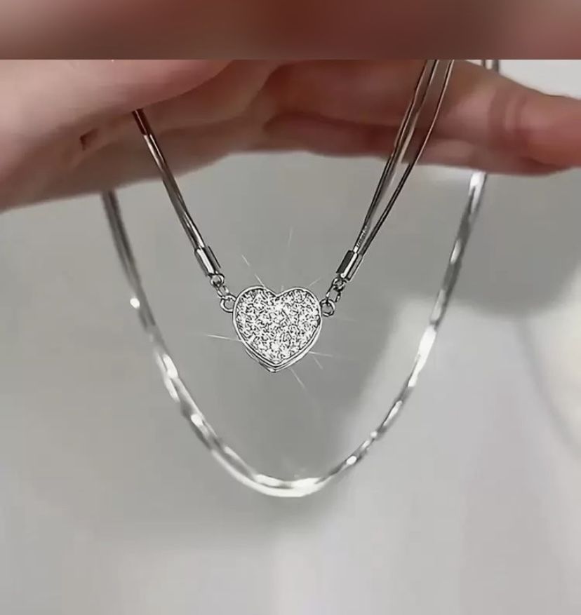Silver Heart Magnet Necklace