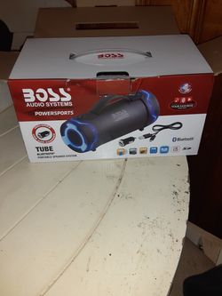 Boss Bluetooth portable speaker