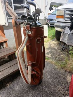 Full set of used golf clubs for adult
