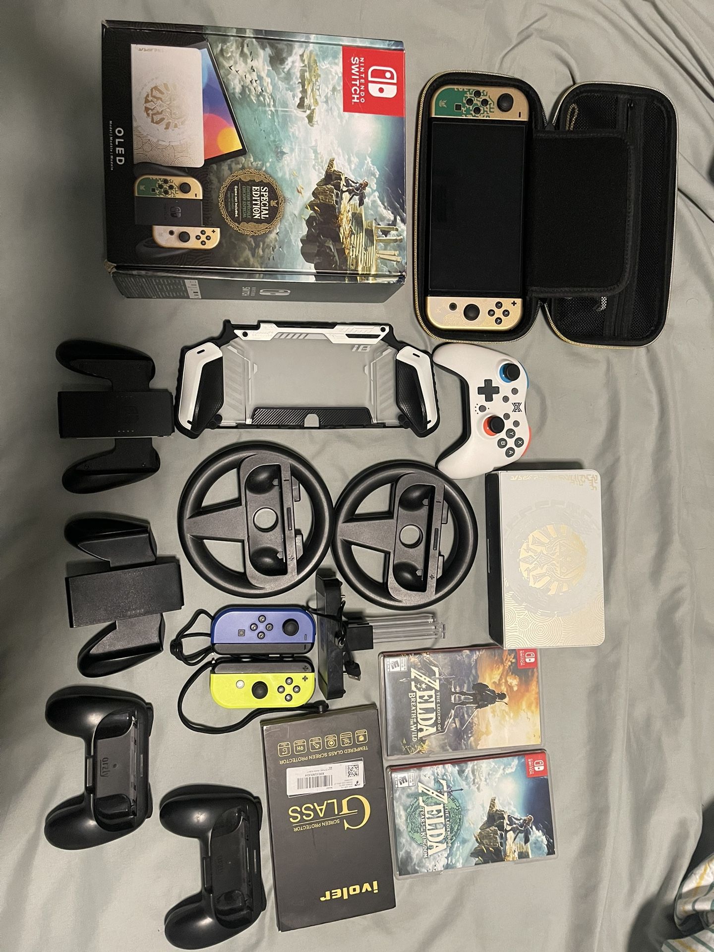 Nintendo Switch Legend Of Zelda OLED Bundle